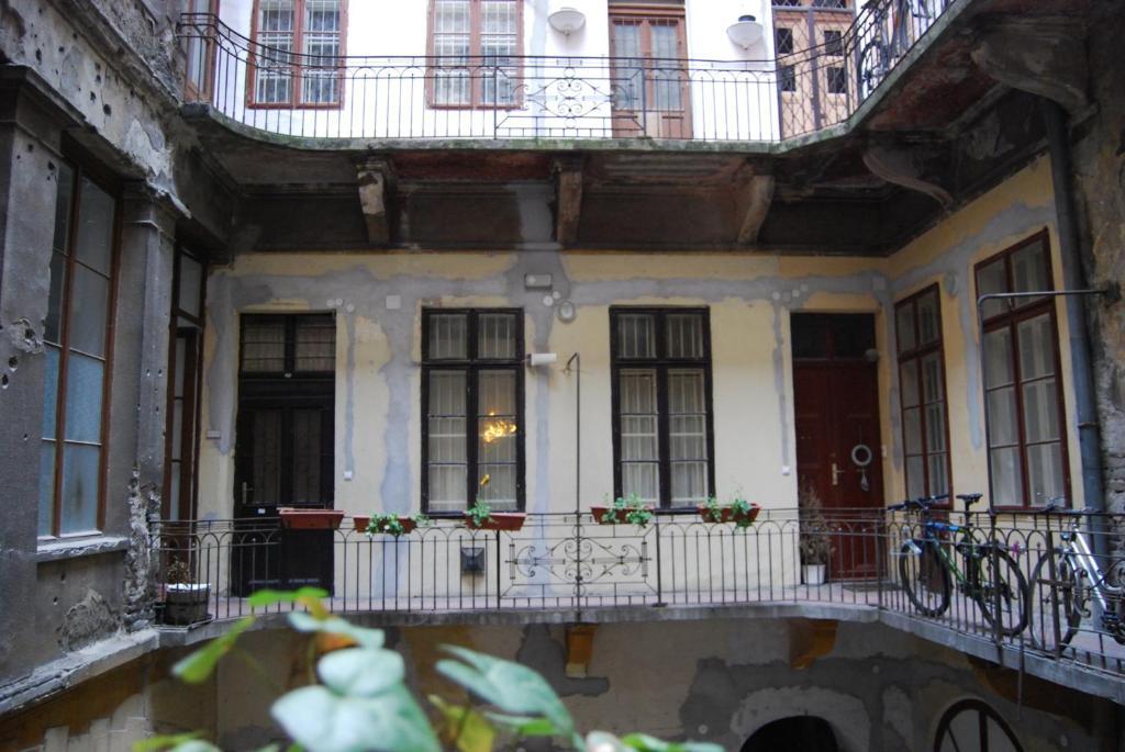 Budapest Centrum Cozy Hostel Екстер'єр фото