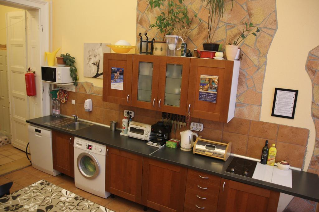Budapest Centrum Cozy Hostel Екстер'єр фото