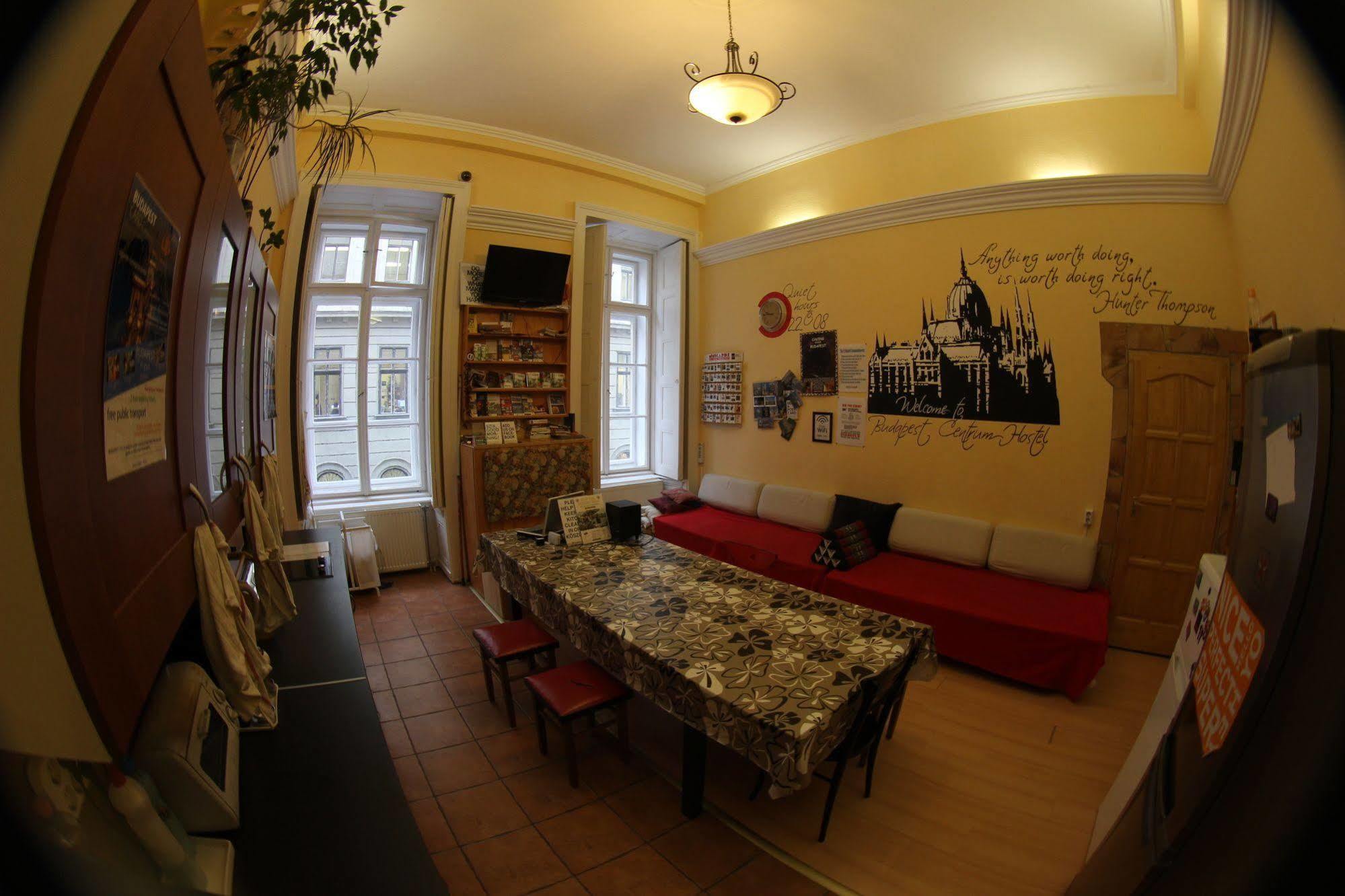 Budapest Centrum Cozy Hostel Екстер'єр фото